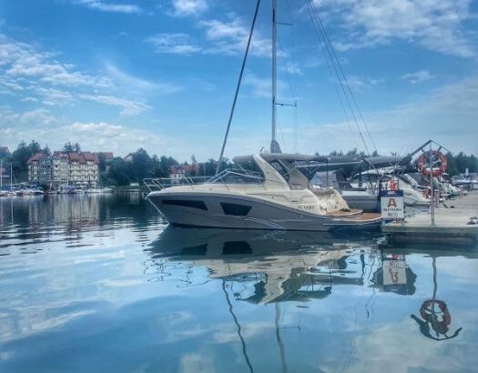 Viper 323 S – 2018 używany, Mikołajki, Jacht Crusier