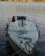 Jacht 7,7 metra motorowy pod silnik zaburtowy