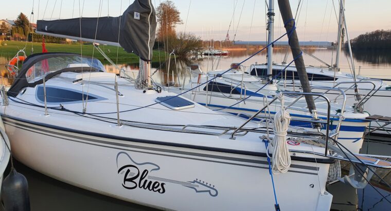 Czarter jachtu MAXUS 28 “Blues”