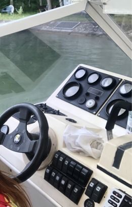 Okazja nowa cena Jacht motorowy spanie dla 6 dorosłych osób