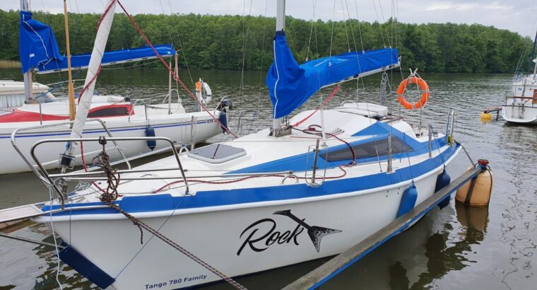 Czarter jachtu TANGO FAMILY 780 “Rock”