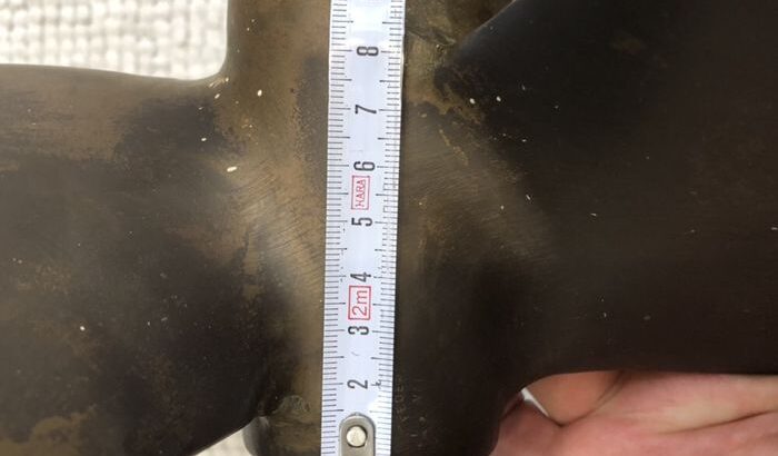 Śruba jachtowa mosiężna FI 49 cm