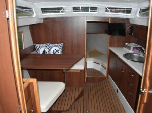 „Mrówka” Calipso 750- łódź motorowa typu hauseboat