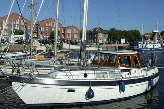 Czarter jachtu Mistral