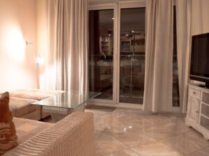 Prywatny apartament / Apartament 2-poziomowy