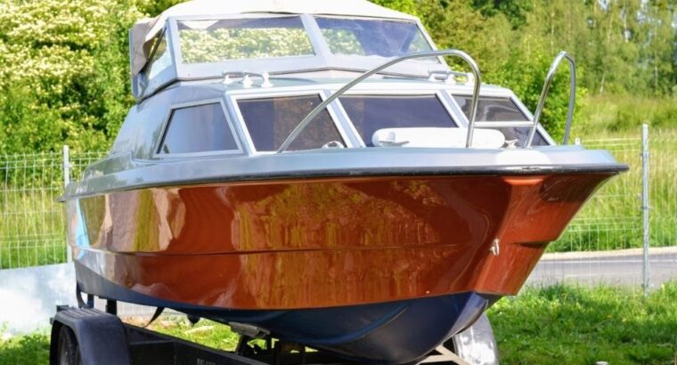 SKEETER łódka wędkarska kabinowa , mercruiser 3.0