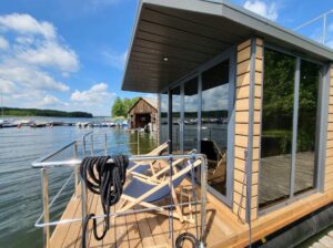 Houseboat La Mare Apart M, dom na wodzie