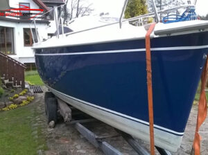 Polerowanie jacht łodzi żaglówka houseboat motorówka