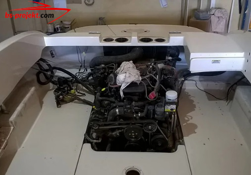 Naprawy serwisowe jacht łódka motorówka żaglówka houseboat