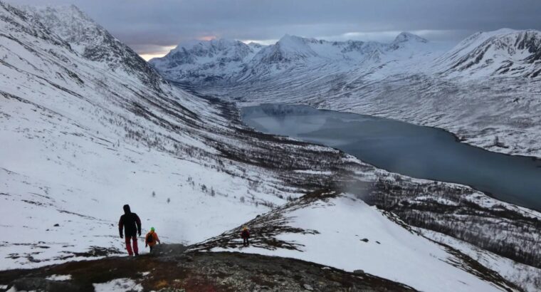 Żagle, Zorze, Trekkingi