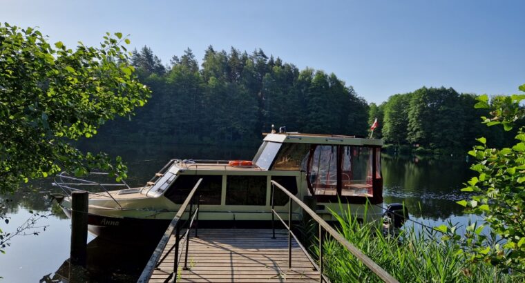 River Boat 26