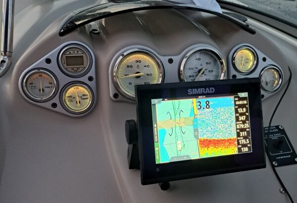Maxum 2400 SC3