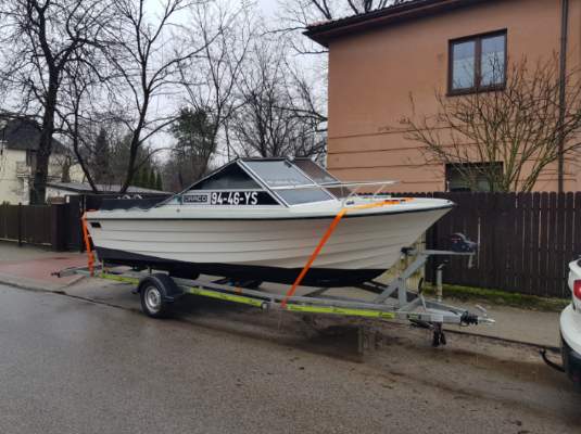 Jacht motorowy – kabinowy DRACO, długość 5,75 m